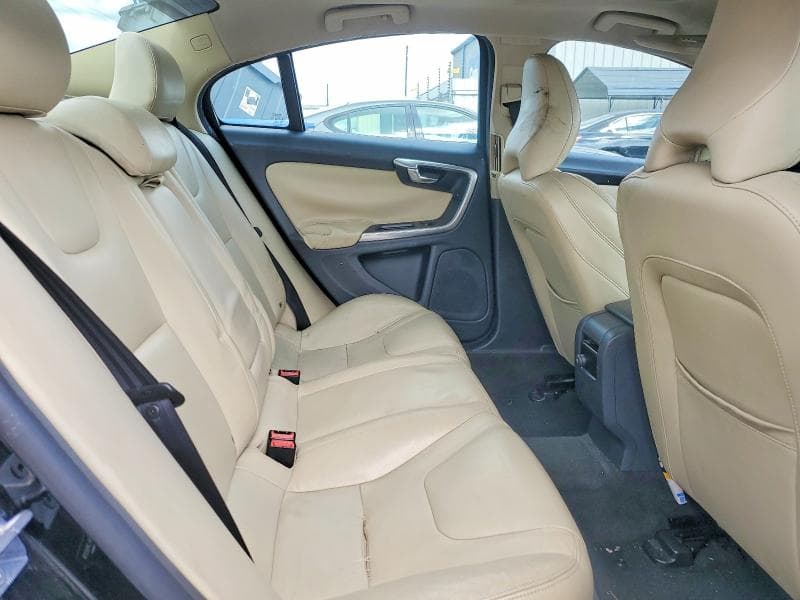 2017 VOLVO S60 10