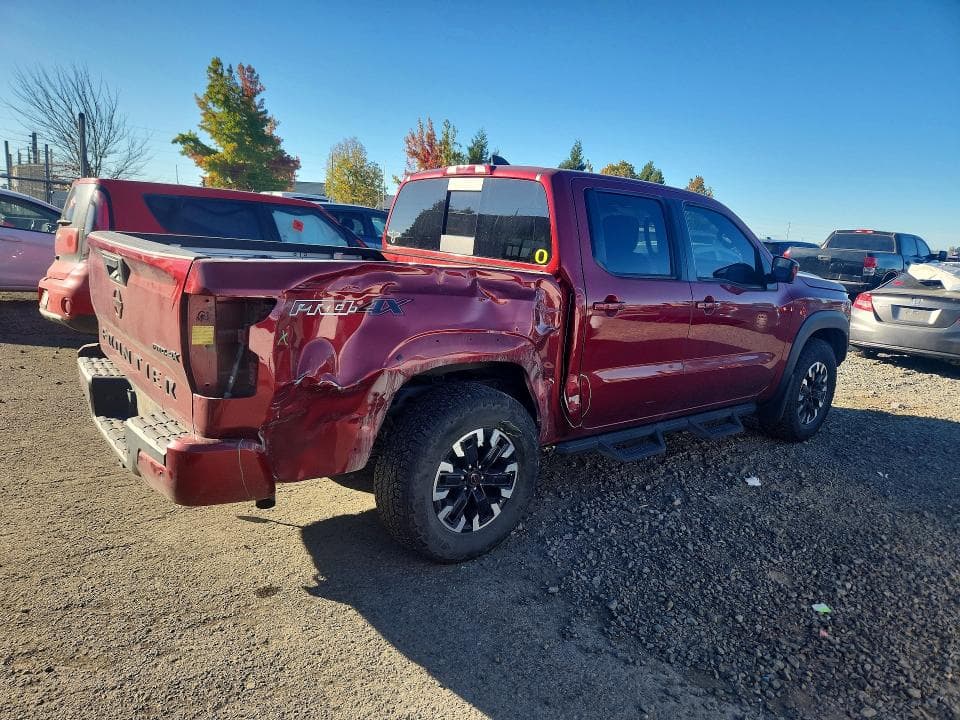 2023 NISSAN FRONTIER PRO-4X 3
