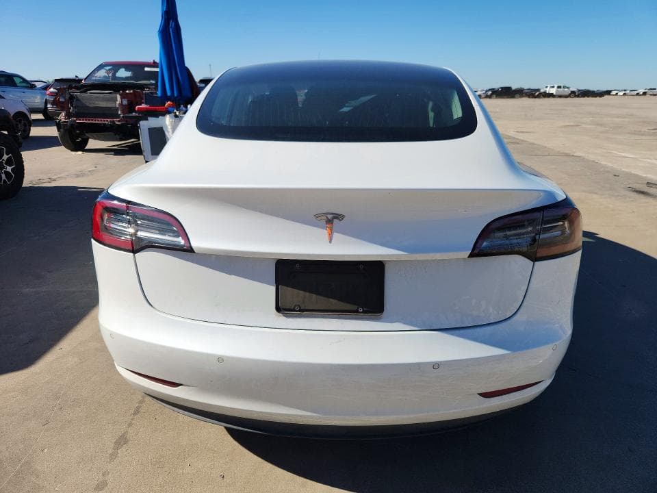 2019 TESLA MODEL 3 6