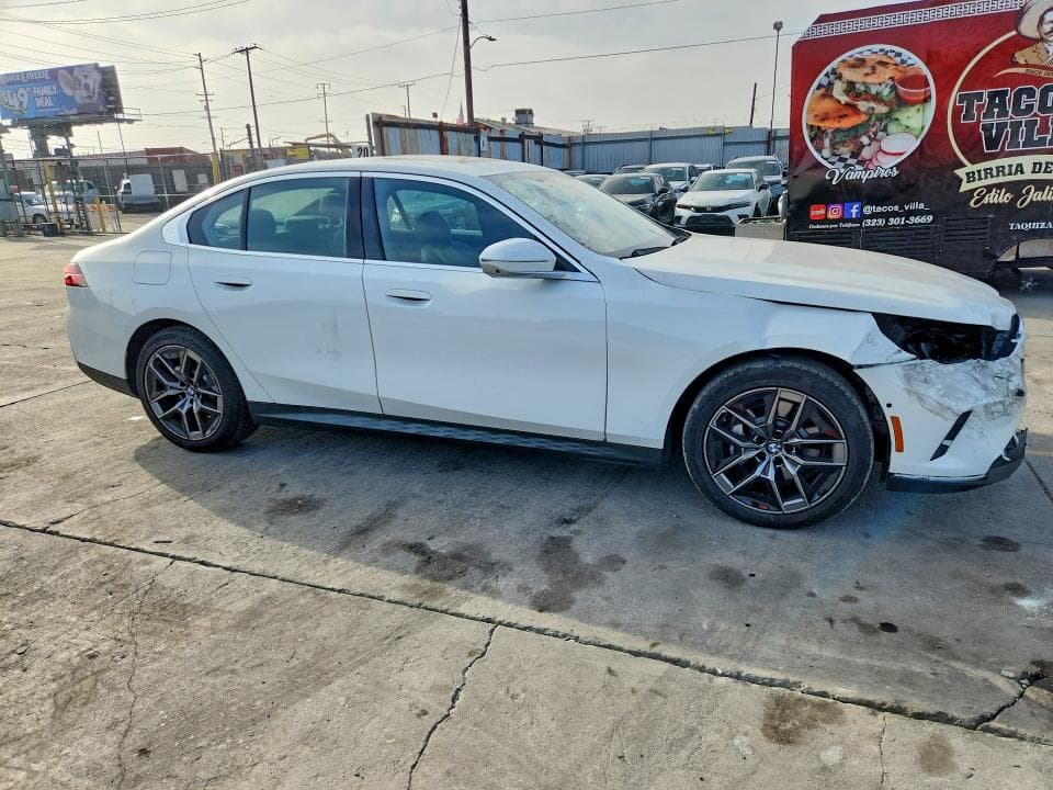 2027 BMW 530 I 4