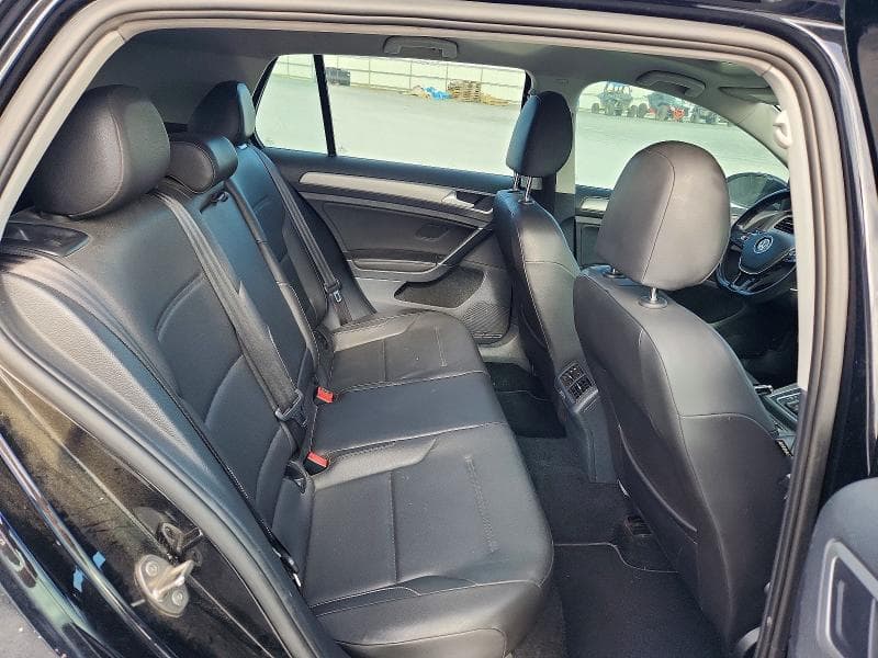 2017 VOLKSWAGEN GOLF S 10