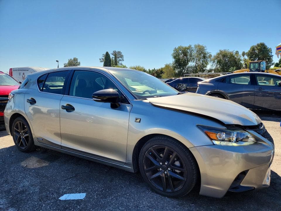 2017 LEXUS CT 200 4