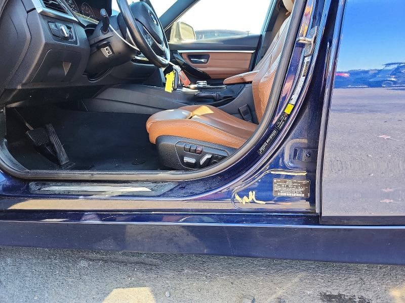 2017 BMW 330 XI 12