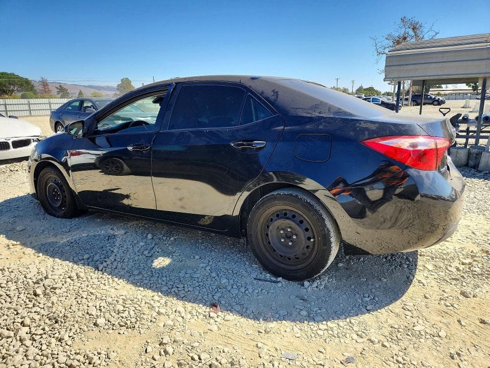 2018 TOYOTA COROLLA LE 2