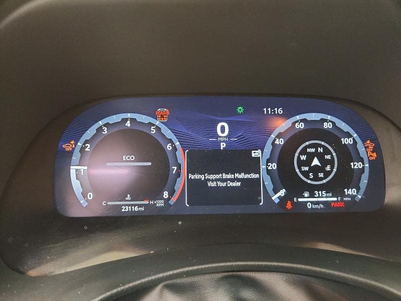 2023 TOYOTA HIGHLANDER LIMITED 9