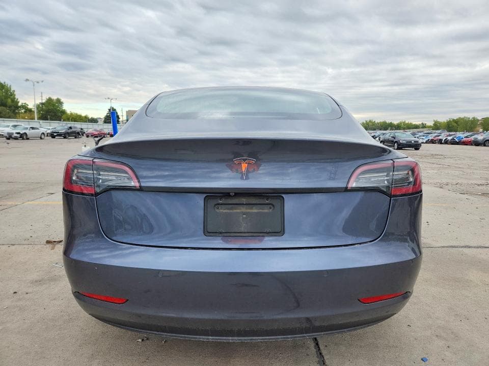 2019 TESLA MODEL 3 6