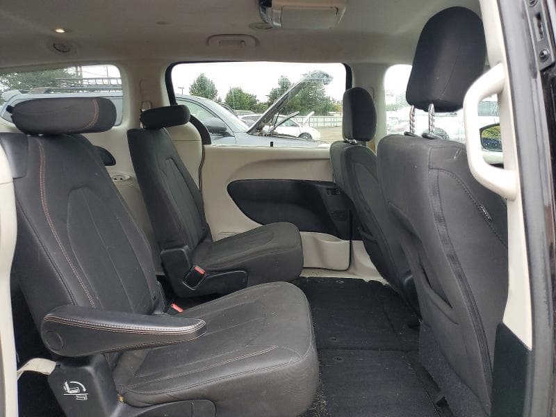 2018 CHRYSLER PACIFICA TOURING PLUS 11