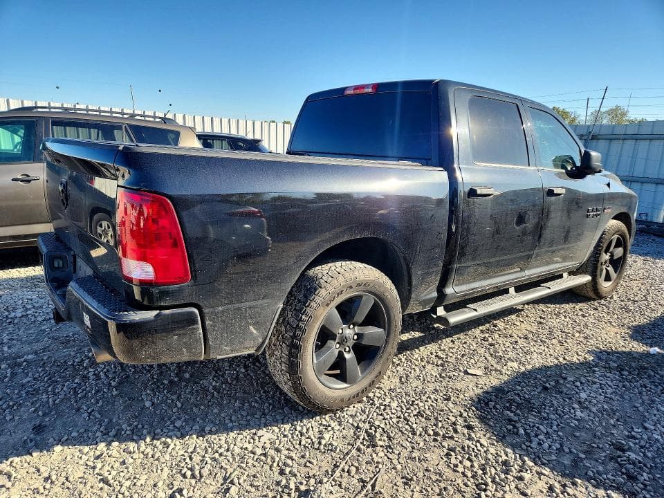 2017 RAM 1500 ST 3