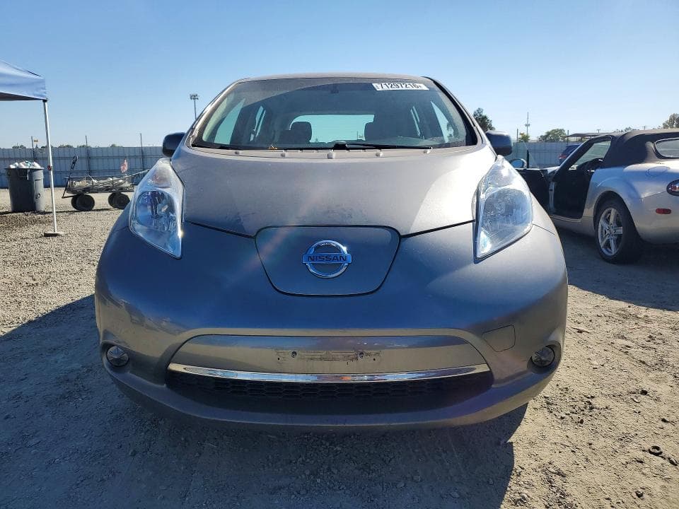 2017 NISSAN LEAF S 5