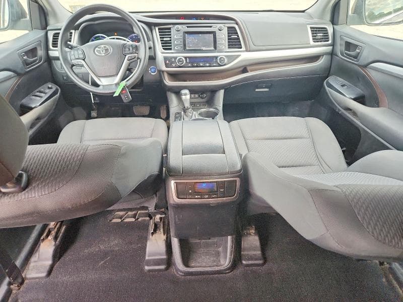 2019 TOYOTA HIGHLANDER HYBRID LE 8