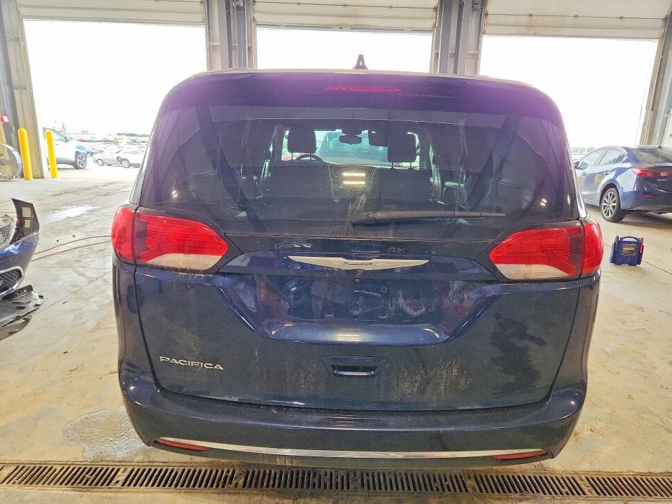 2017 CHRYSLER PACIFICA TOURING L 6