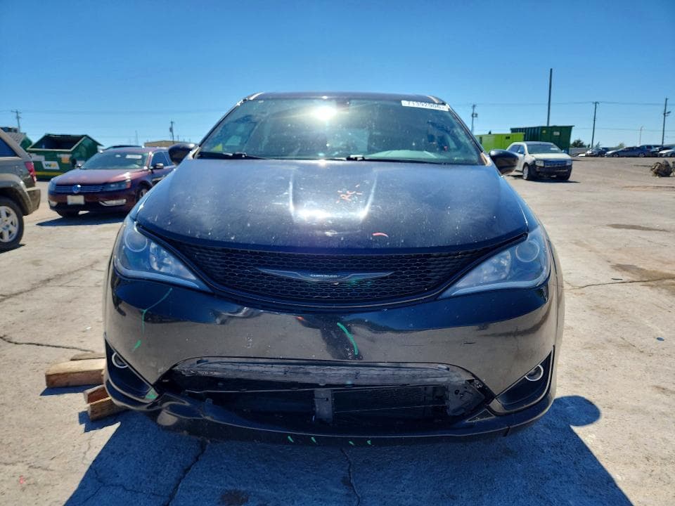 2019 CHRYSLER PACIFICA TOURING PLUS 5