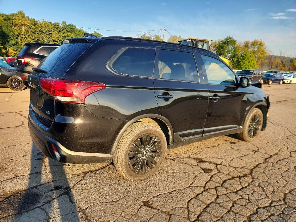 2020 MITSUBISHI OUTLANDER SE 3
