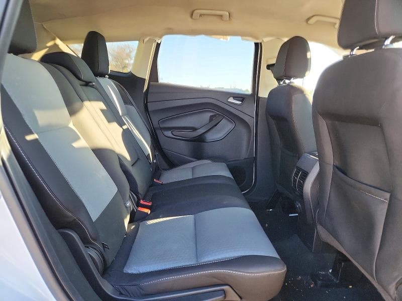 2017 FORD ESCAPE SE 11