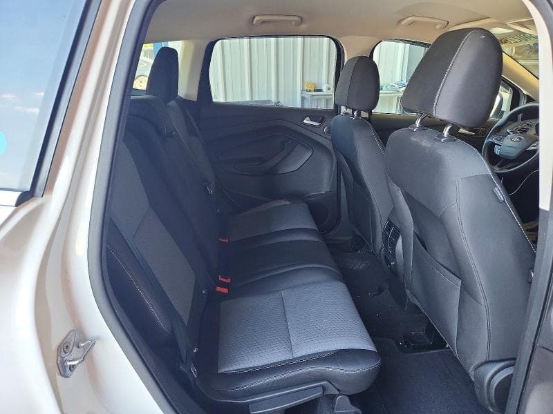 2017 FORD ESCAPE SE 11