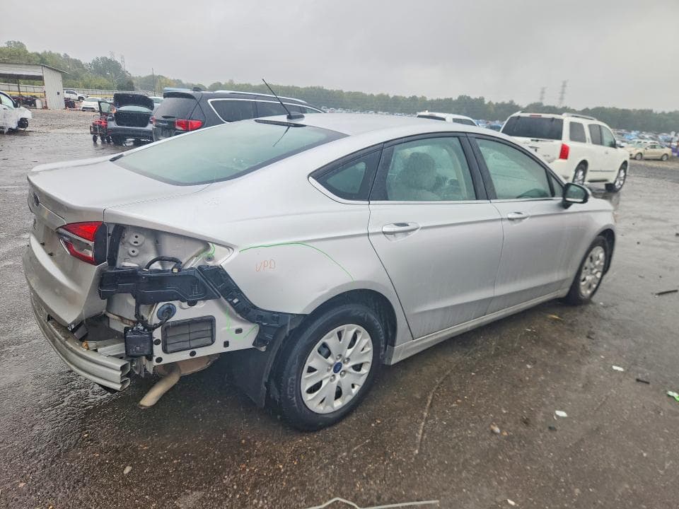 2019 FORD FUSION S 3
