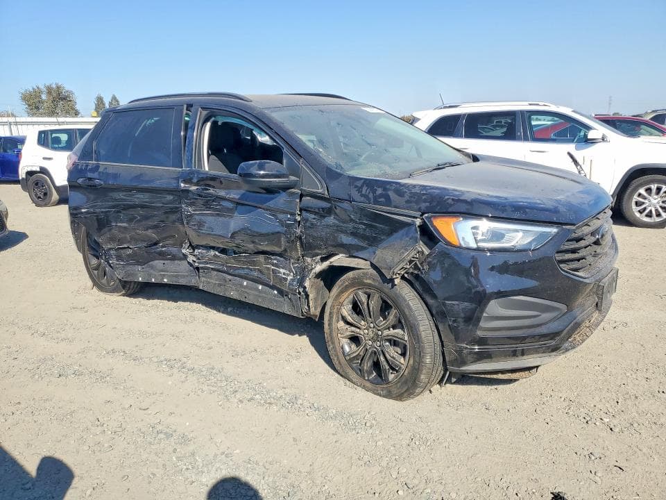 2022 FORD EDGE SE 4
