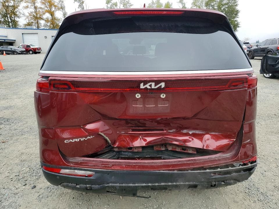 2024 KIA CARNIVAL LX 6