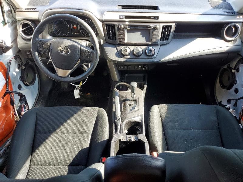 2018 TOYOTA RAV4 LE 8