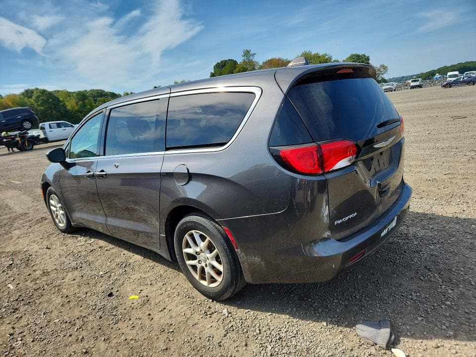 2017 CHRYSLER PACIFICA TOURING 2
