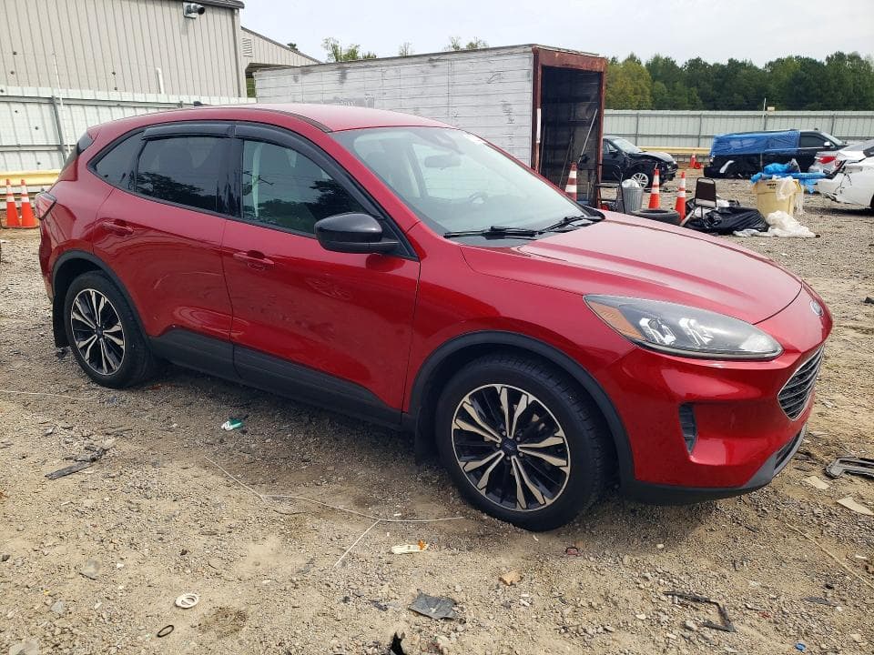 2021 FORD ESCAPE SE 4