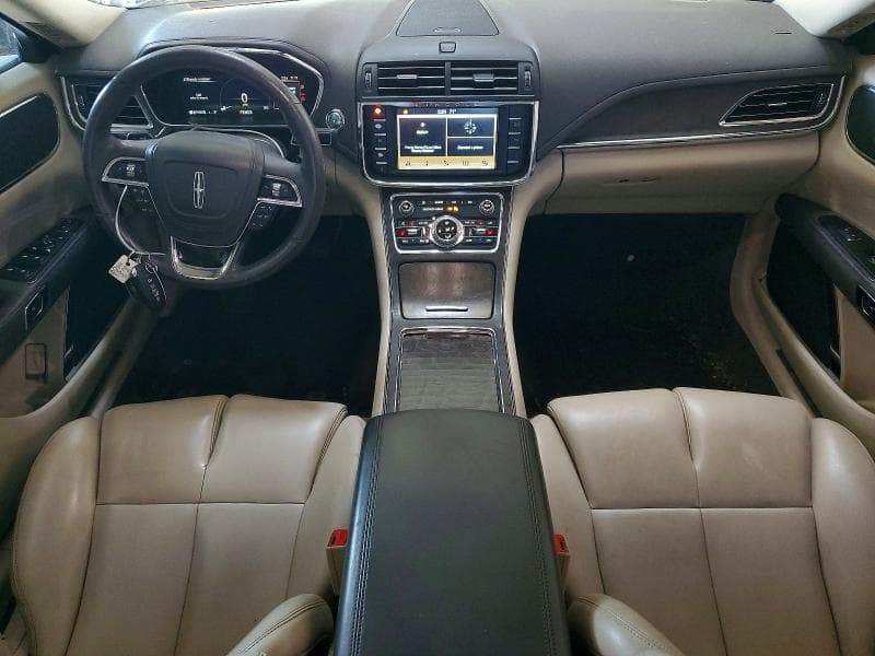 2017 LINCOLN CONTINENTAL PREMIERE 8