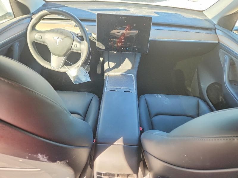 2023 TESLA MODEL Y 8