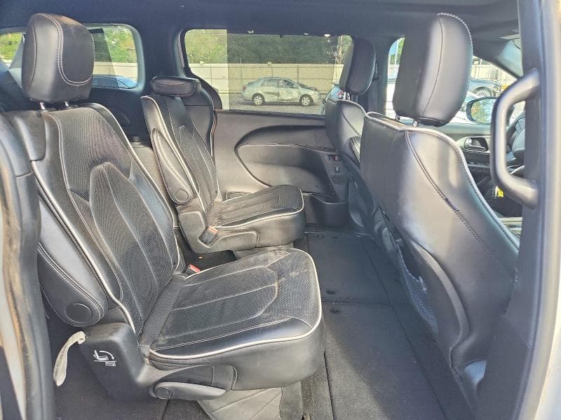 2025 CHRYSLER PACIFICA LIMITED 11