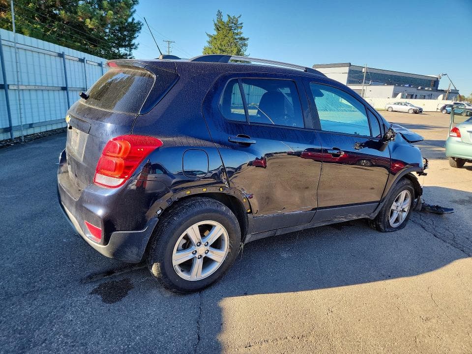 2021 CHEVROLET TRAX 1LT 3