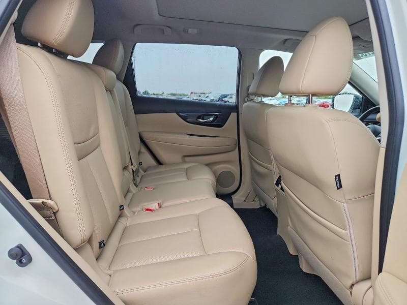 2018 NISSAN ROGUE SL 11