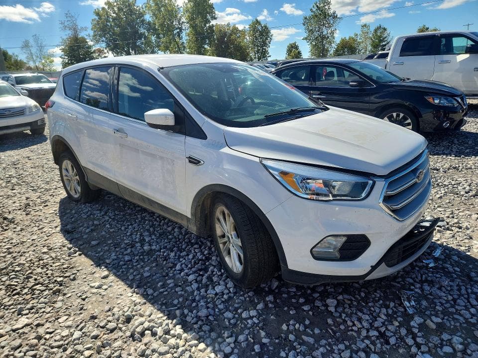 2019 FORD ESCAPE SE 4
