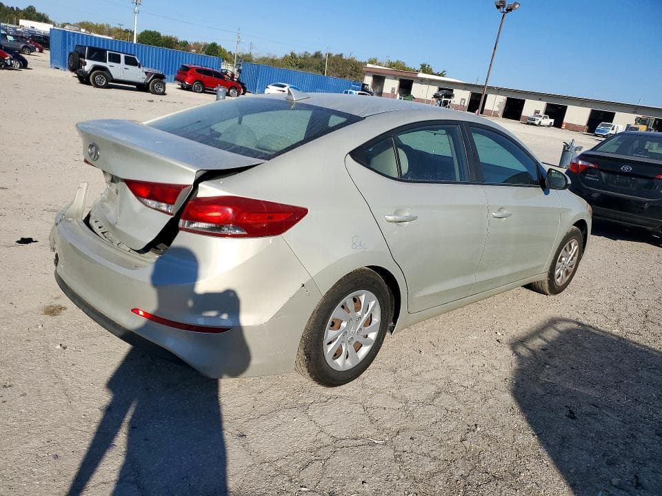2017 HYUNDAI ELANTRA SE 3