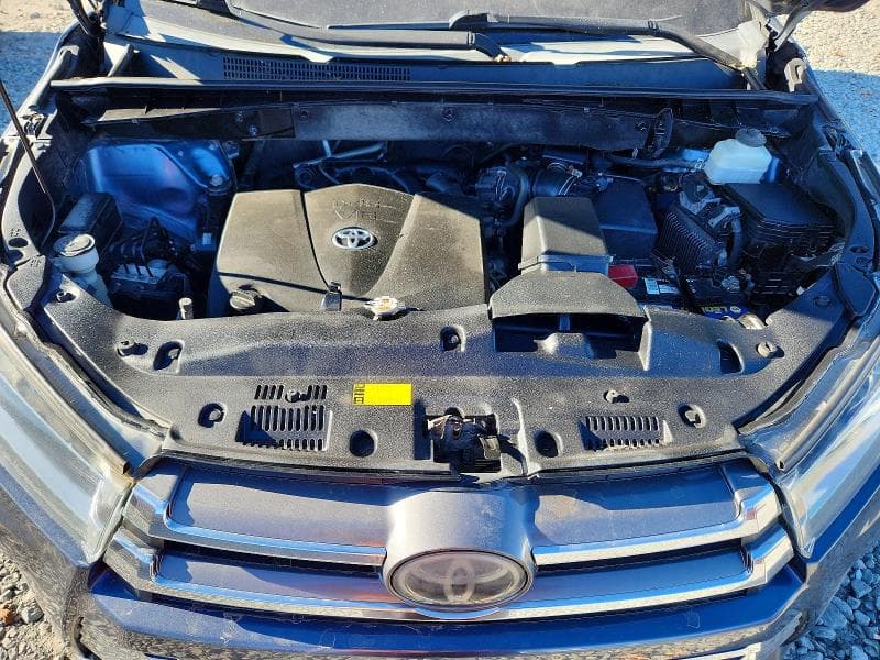 2018 TOYOTA HIGHLANDER LIMITED 12