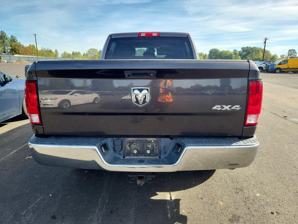 2018 RAM 1500 ST 6
