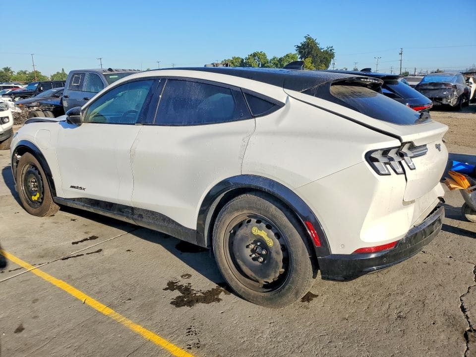2023 FORD MUSTANG MACH-E PREMIUM 2