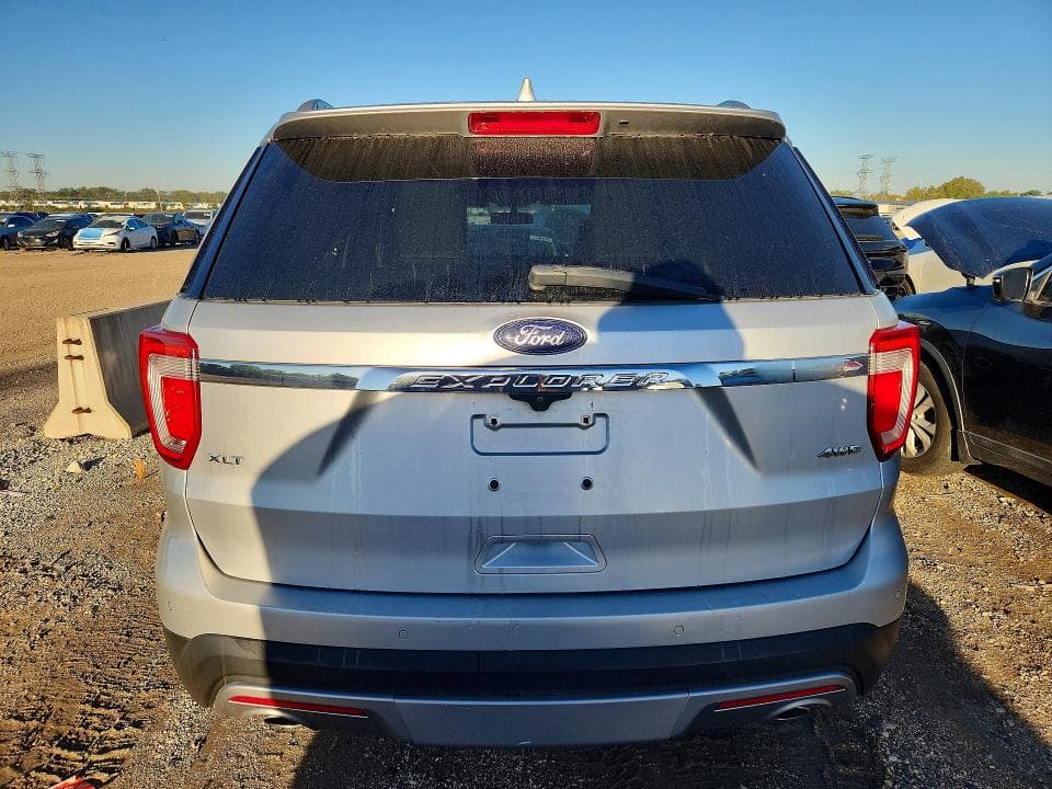 2017 FORD EXPLORER XLT 6