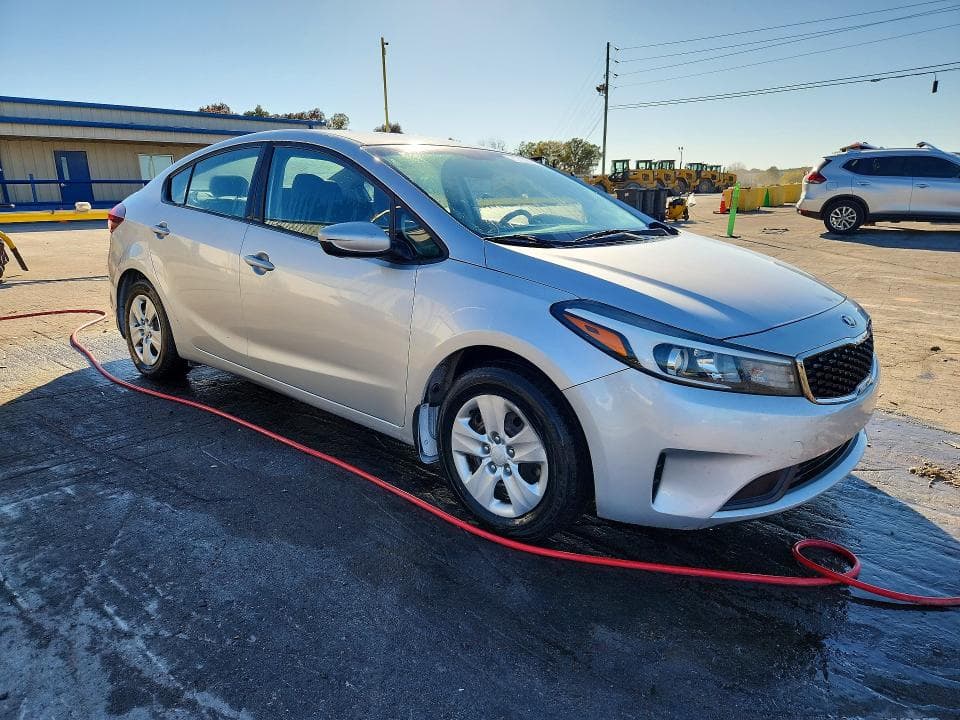 2017 KIA FORTE LX 4