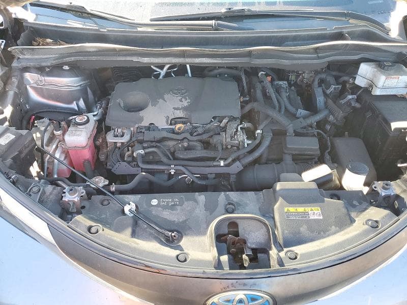 2021 TOYOTA SIENNA LE 12