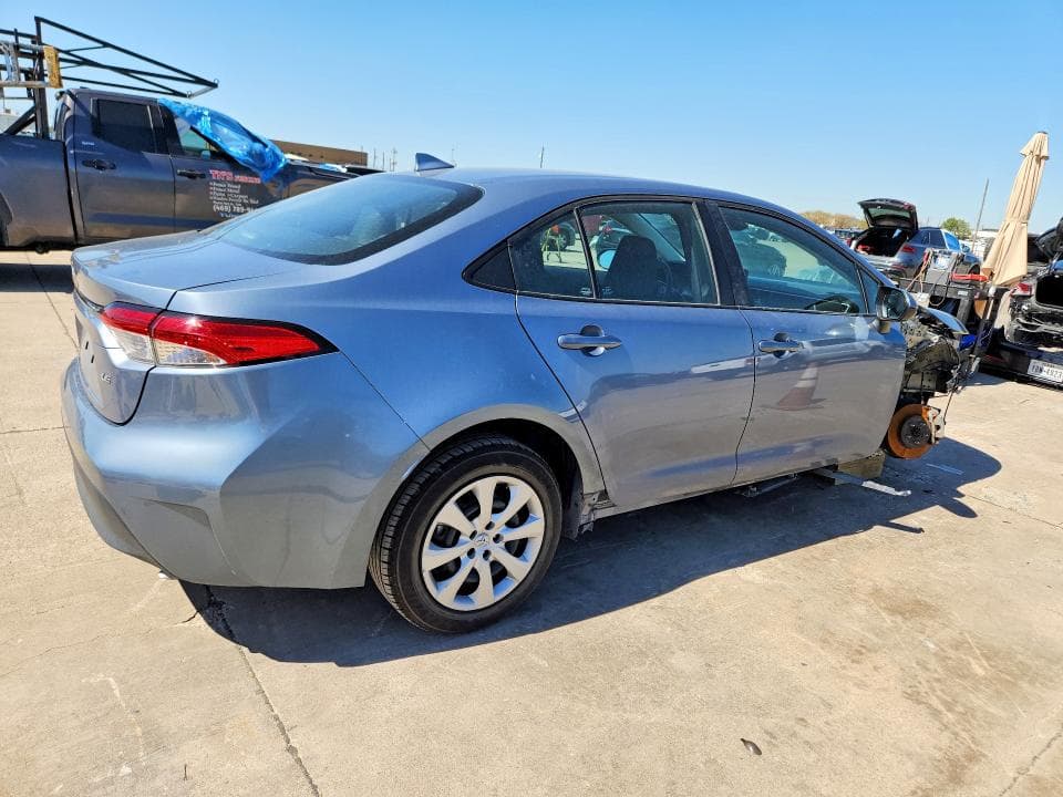 2024 TOYOTA COROLLA LE 3