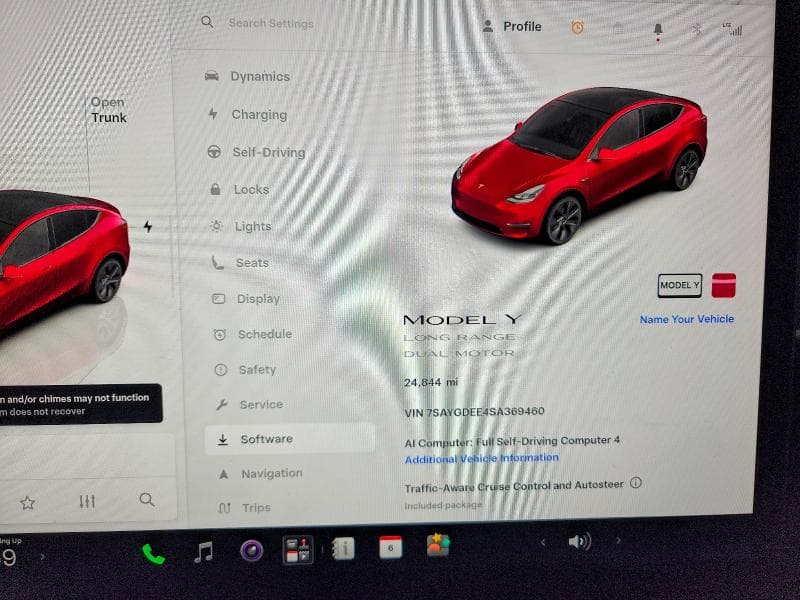 2025 TESLA MODEL Y 9