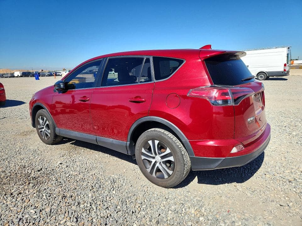 2018 TOYOTA RAV4 LE 2