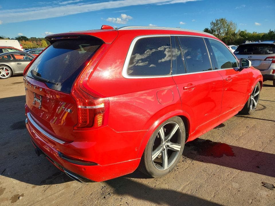 2017 VOLVO XC90 T6 3