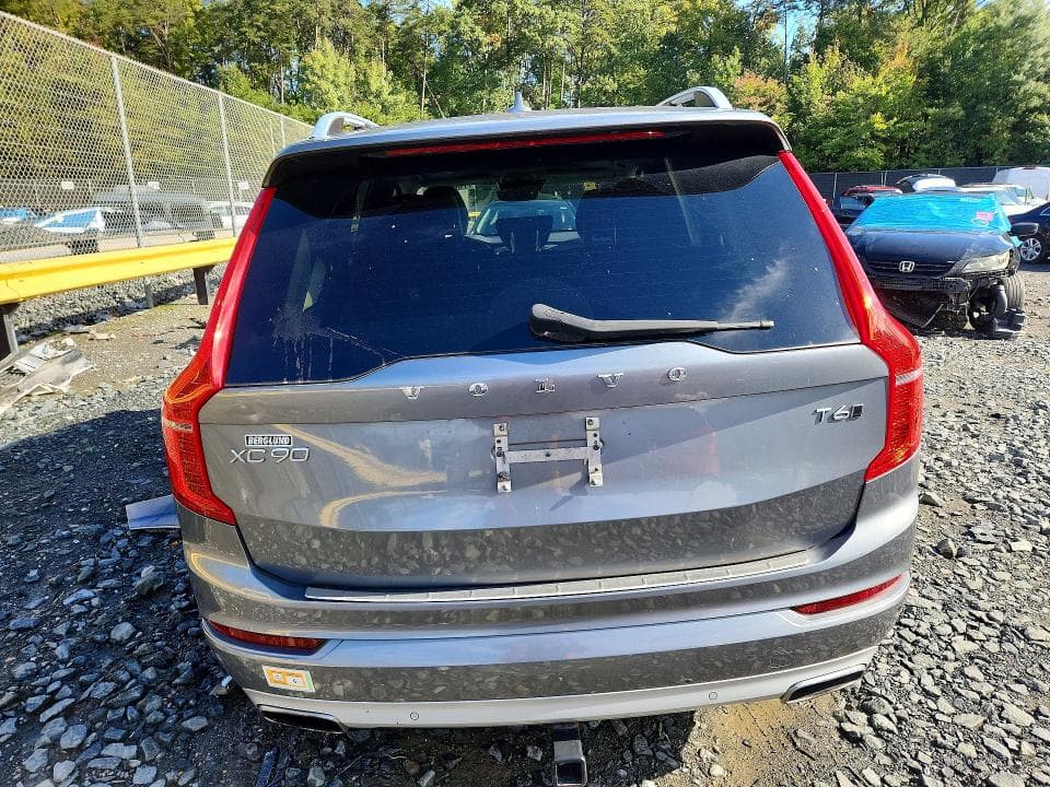 2017 VOLVO XC90 T6 6