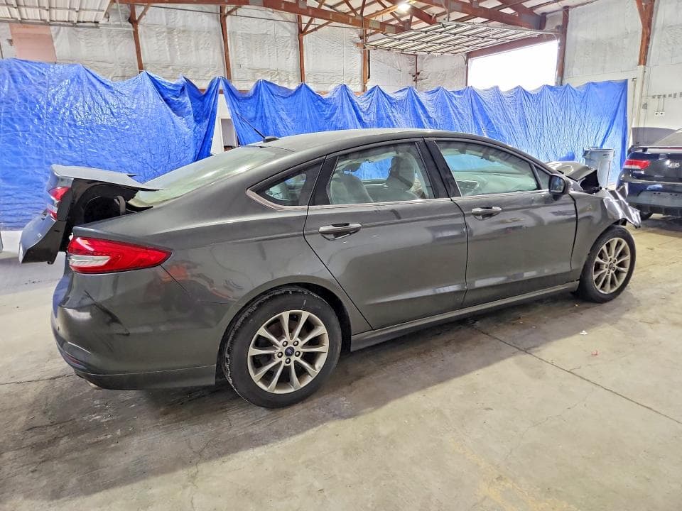 2017 FORD FUSION SE 3