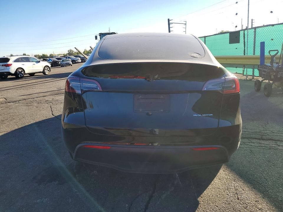 2023 TESLA MODEL Y 6