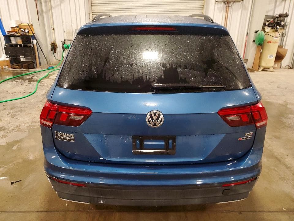 2018 VOLKSWAGEN TIGUAN S 6
