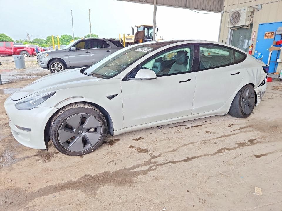 2021 TESLA MODEL 3 - 1