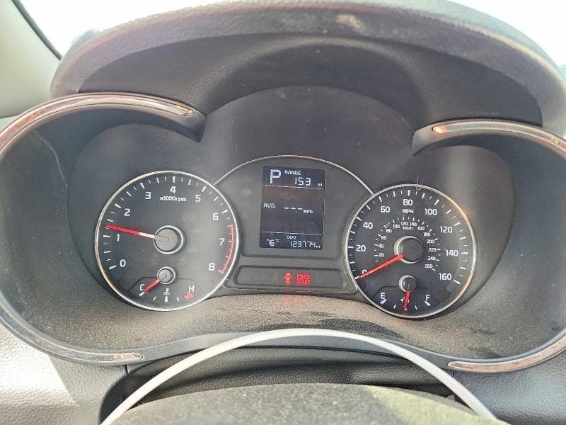 2017 KIA FORTE LX 9