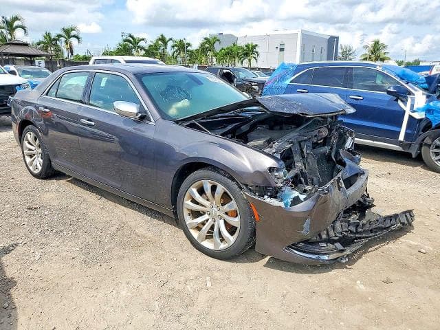 2020 CHRYSLER 300 LIMITED 4