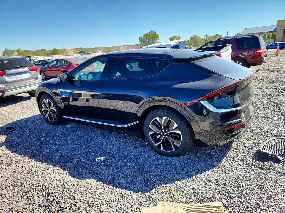 2023 KIA EV6 LIGHT 2